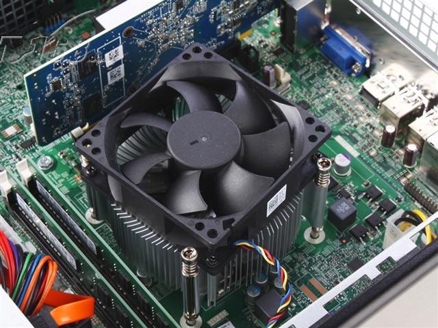 戴爾Inspiron 靈越 620s拆機(jī)實(shí)錄 硬件安裝與視覺(jué)賞析